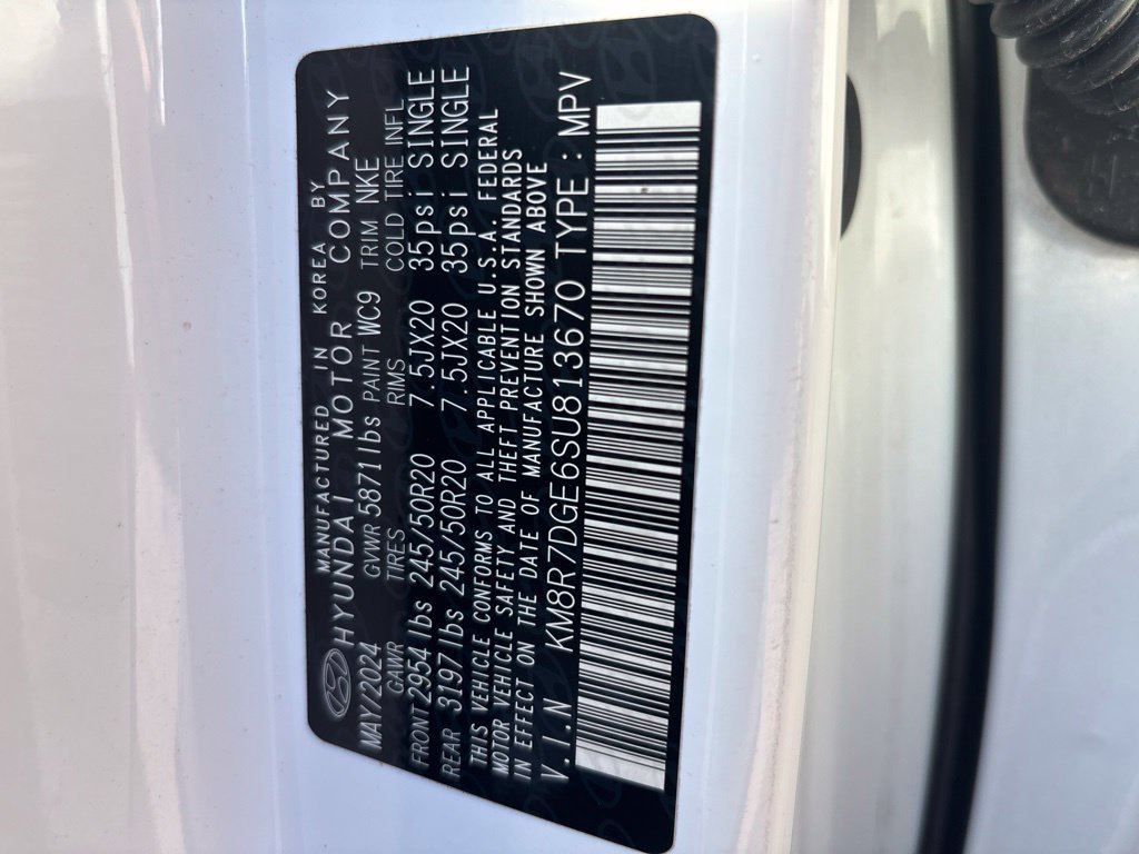 Used 2025 White Hyundai Calligraphy Night Edition image 11