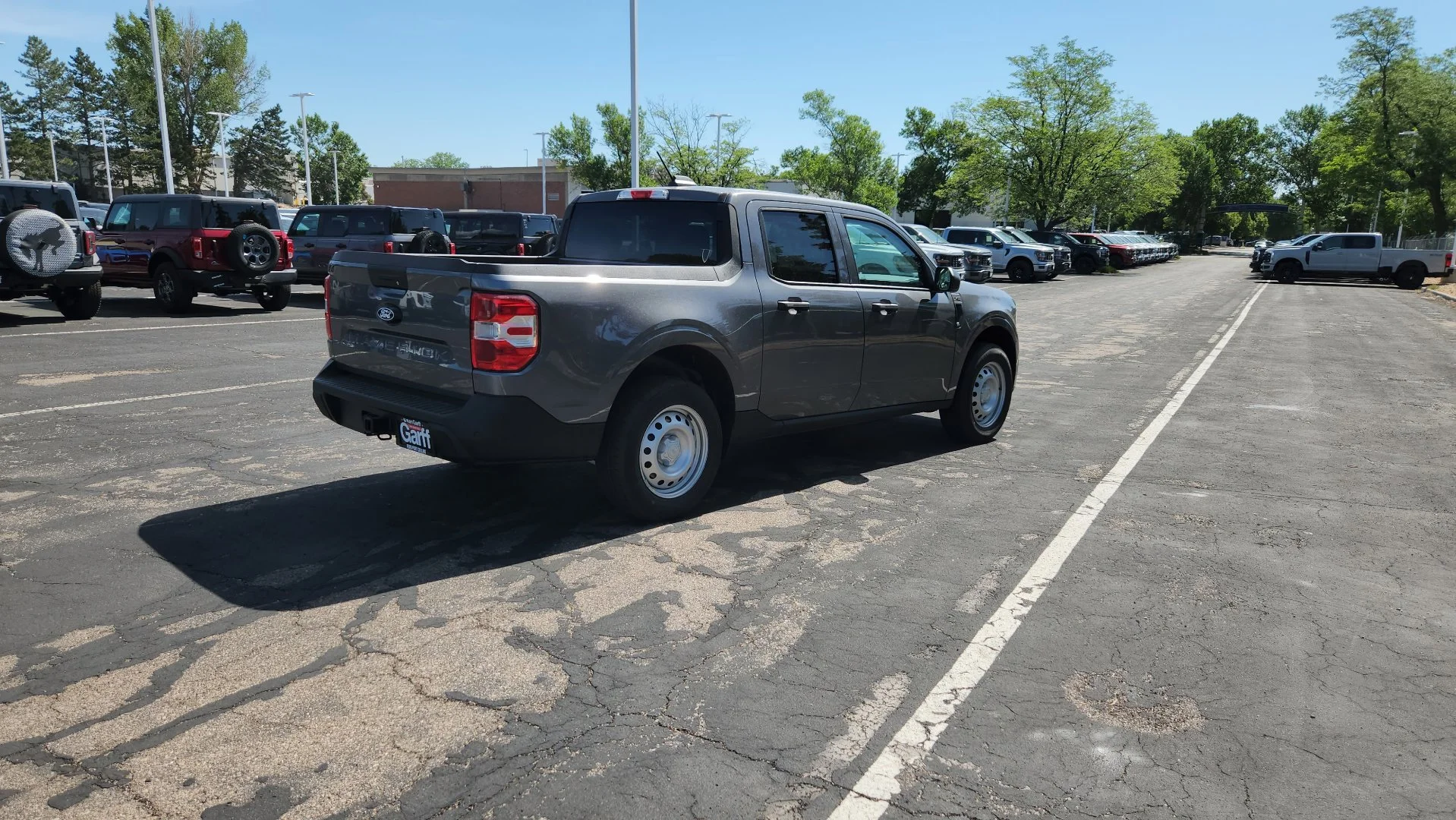 New 2026 Carbonized Gray Metallic Ford XL image 7