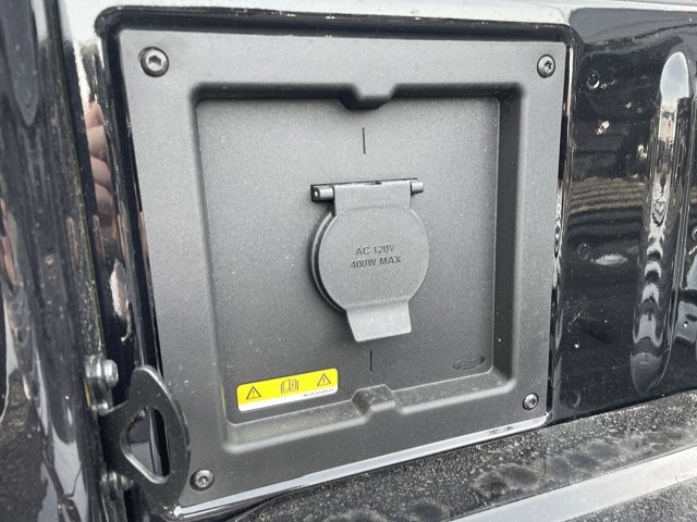 New 2026 Agate Black Metallic Ford XLT image 6