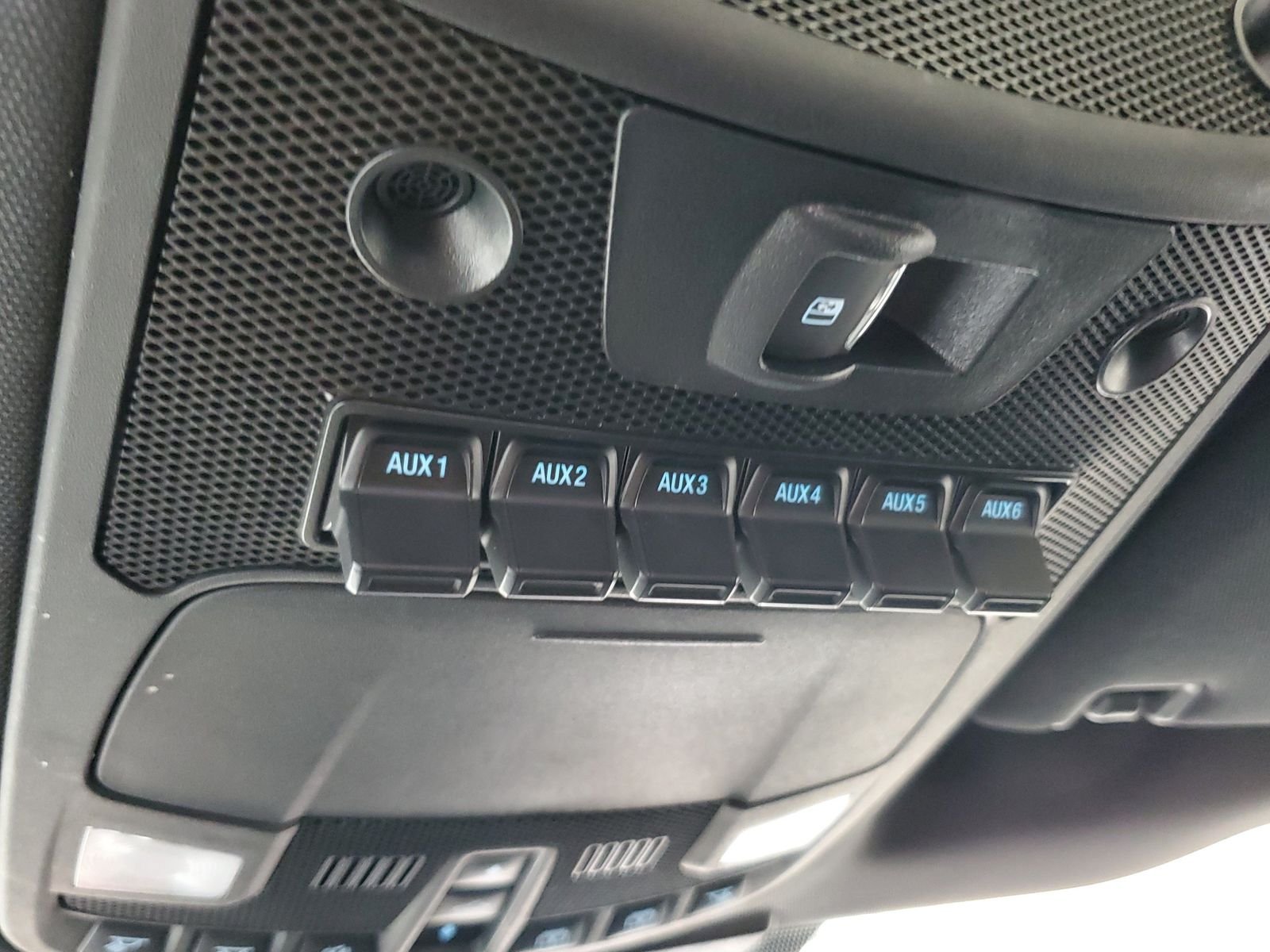 Used 2020 Black Ford Platinum image 32