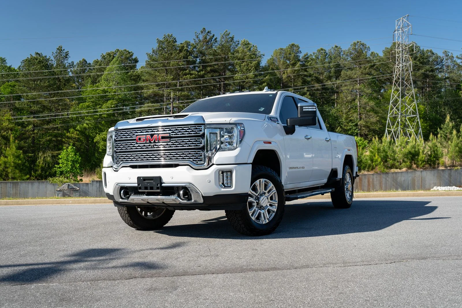 2020 GMC Sierra 4WD Crew Cab Standard Box Denali's photo