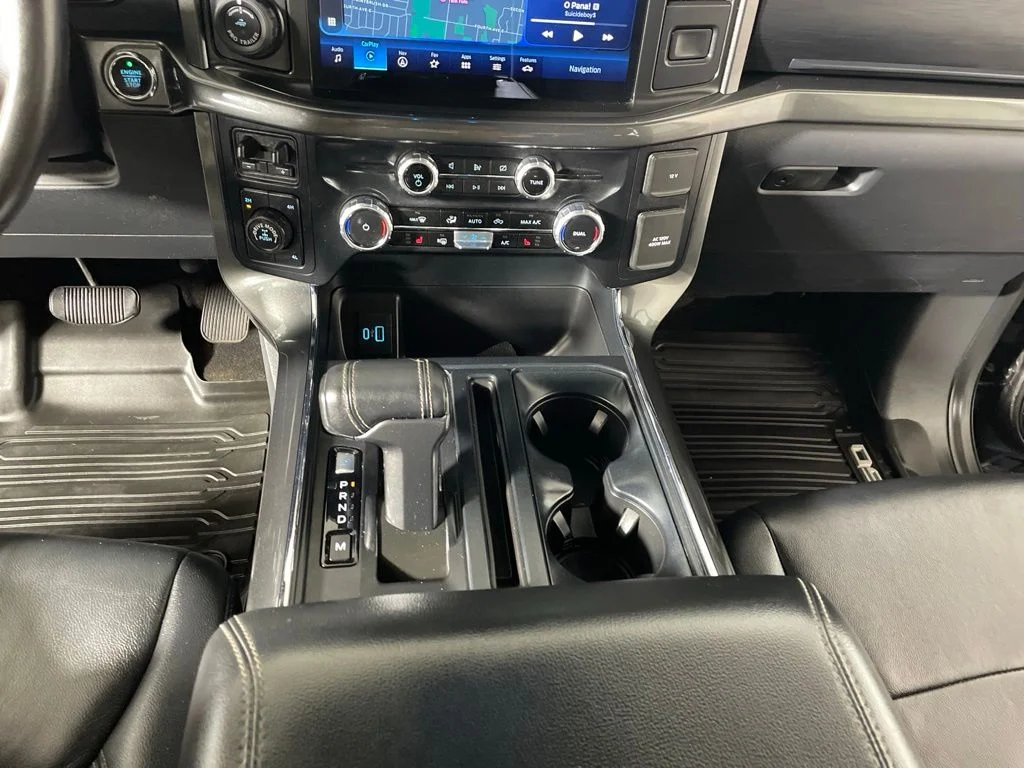Used 2023 Agate Black Metallic Ford XLT image 18