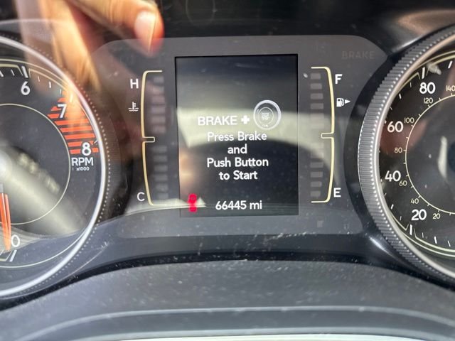 Used 2021 Gray Jeep Latitude Lux image 3