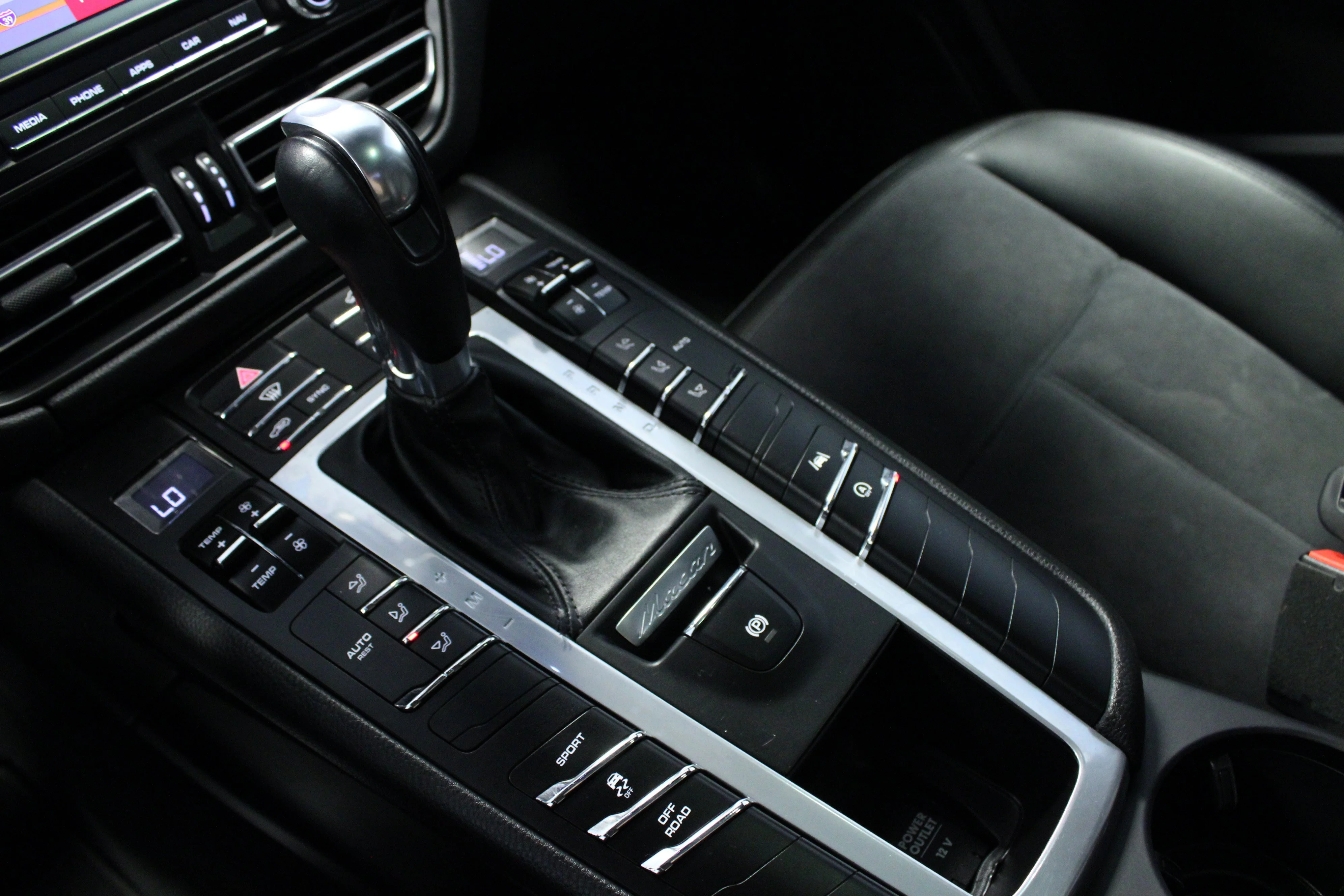 Used 2021 Jet Black Metallic Porsche Base image 23