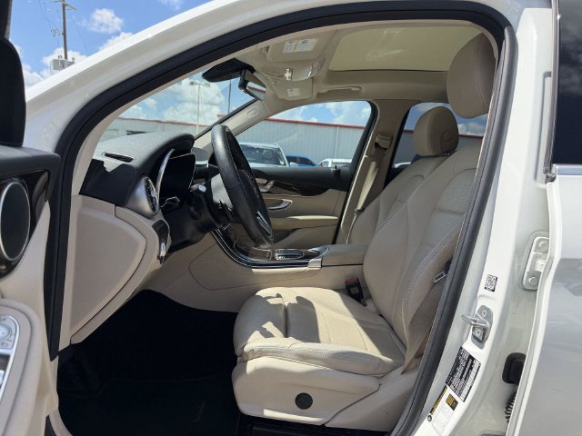 Certified Used 2021 Polar White Mercedes-Benz GLC 300 image 5