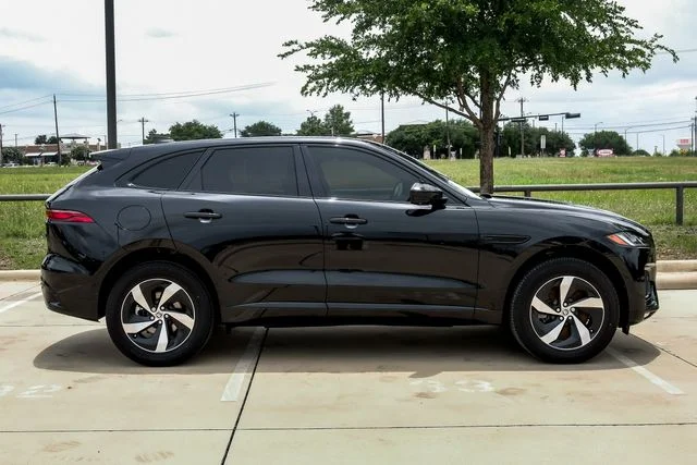 2026 Jaguar F-Pace R-Dynamic S - Photo 7