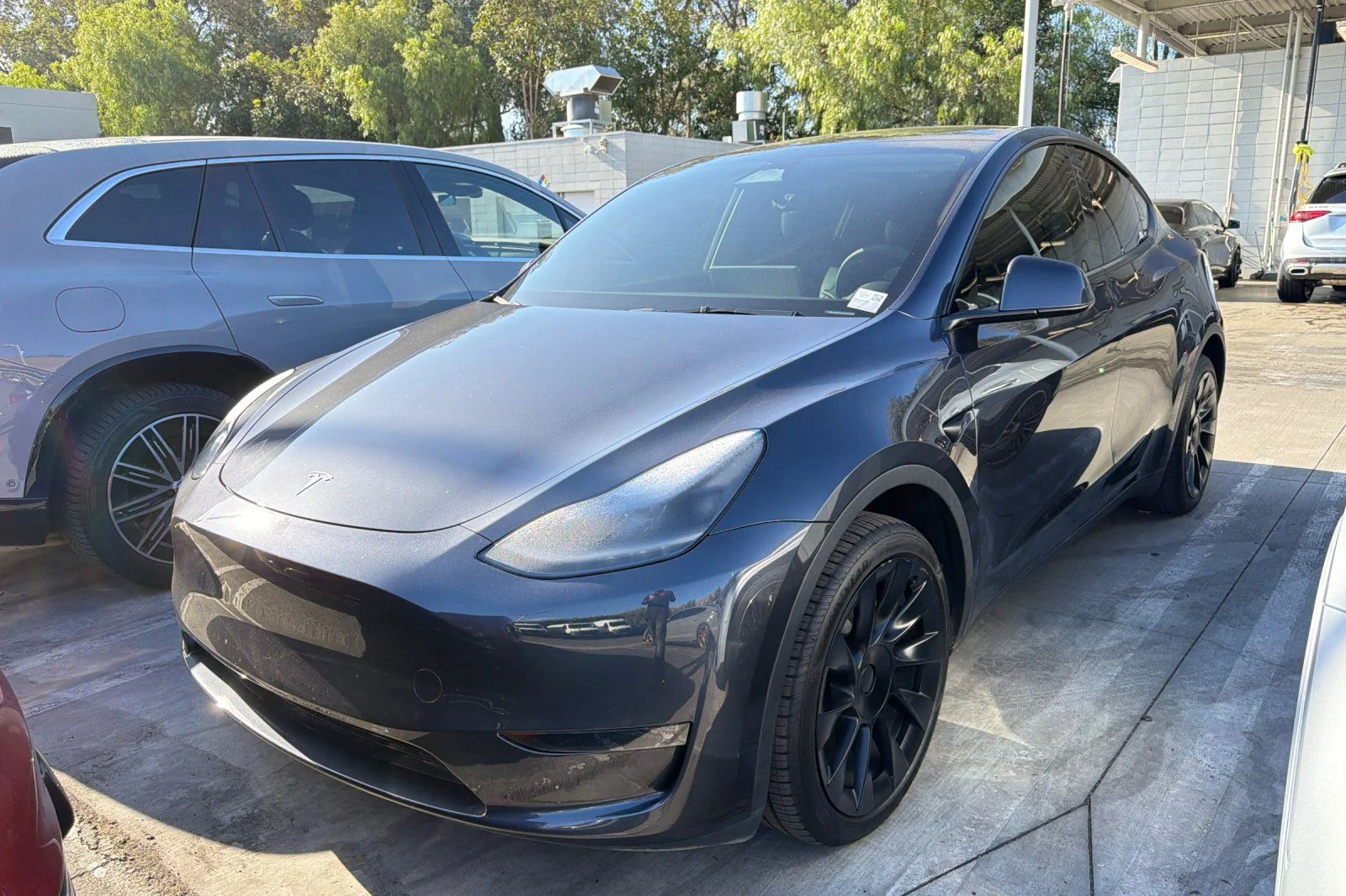 Used 2024 Tesla Model Y Long Range with VIN 7SAYGDEE8RA223668 for sale in Laguna Niguel, CA