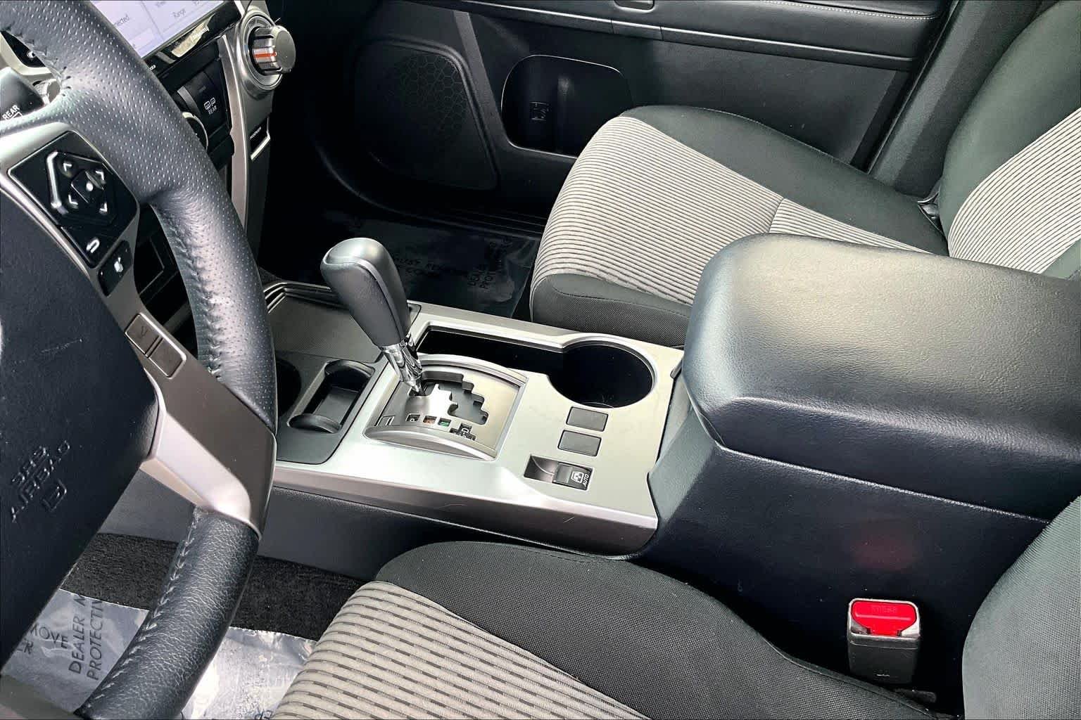Used 2024 Classic Silver Metallic Toyota SR5 image 16