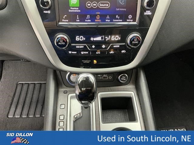 Used 2020 Cayenne Red Metallic Nissan Platinum image 12
