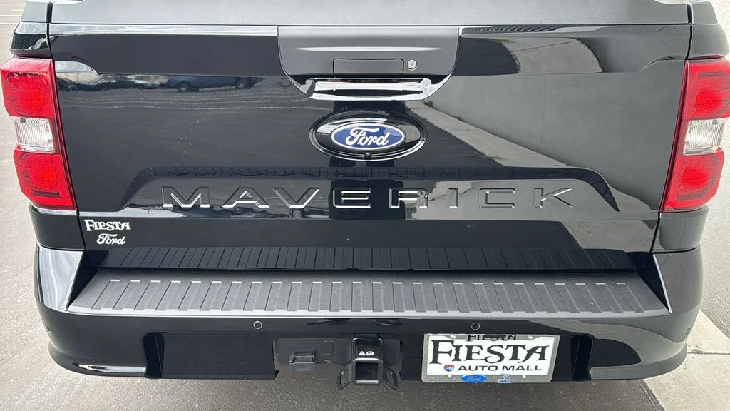 New 2026 Shadow Black Ford Maverick Lobo™ image 6