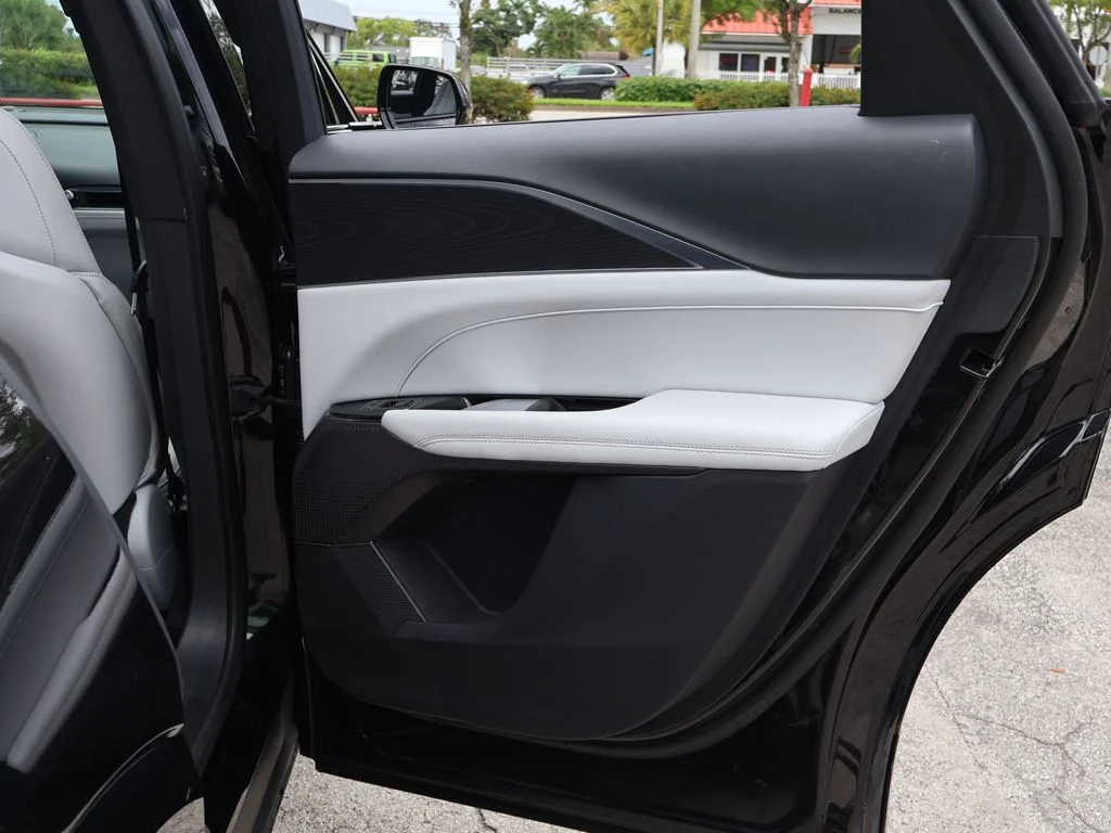 Used 2025 Black Cadillac Luxury image 32