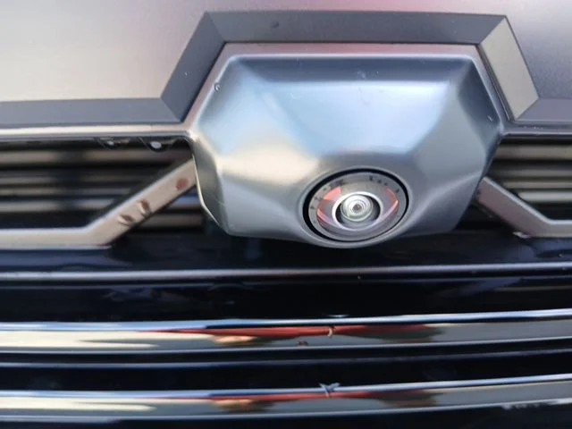 New 2026 Bright White Clear-Coat Exterior Paint RAM Laramie image 17