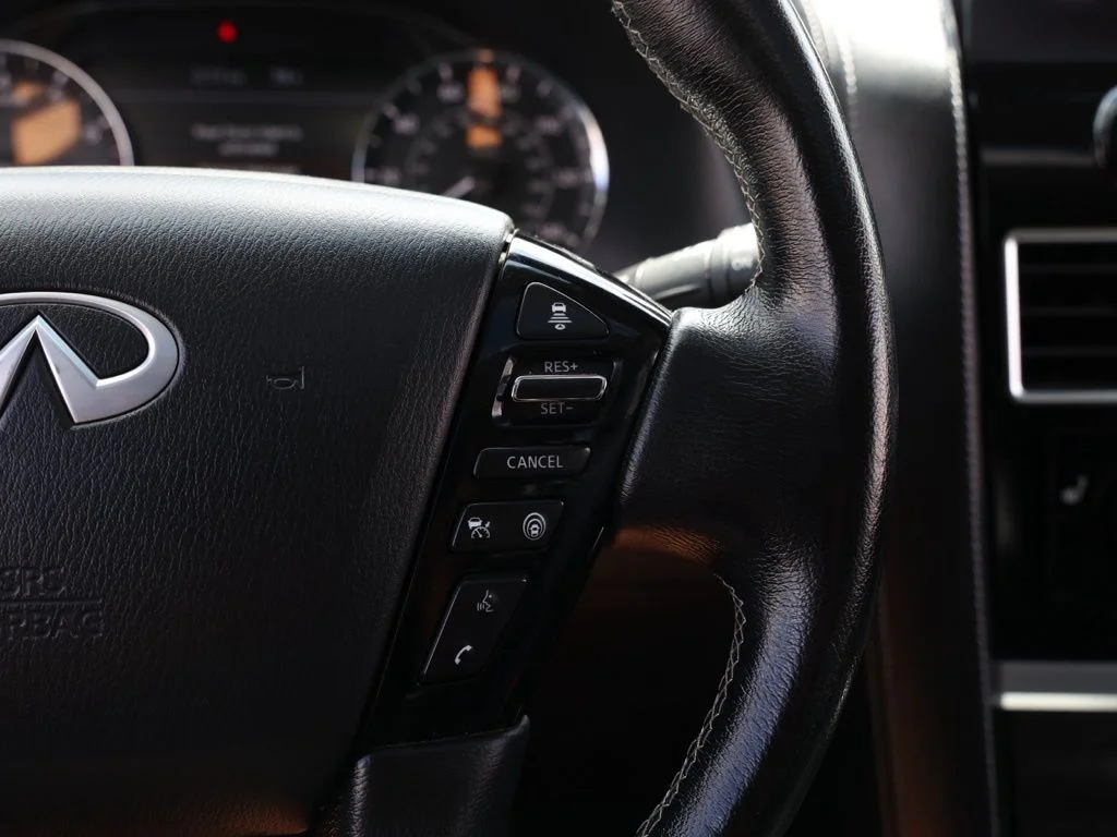 Used 2024 Gray INFINITI LUXE image 26