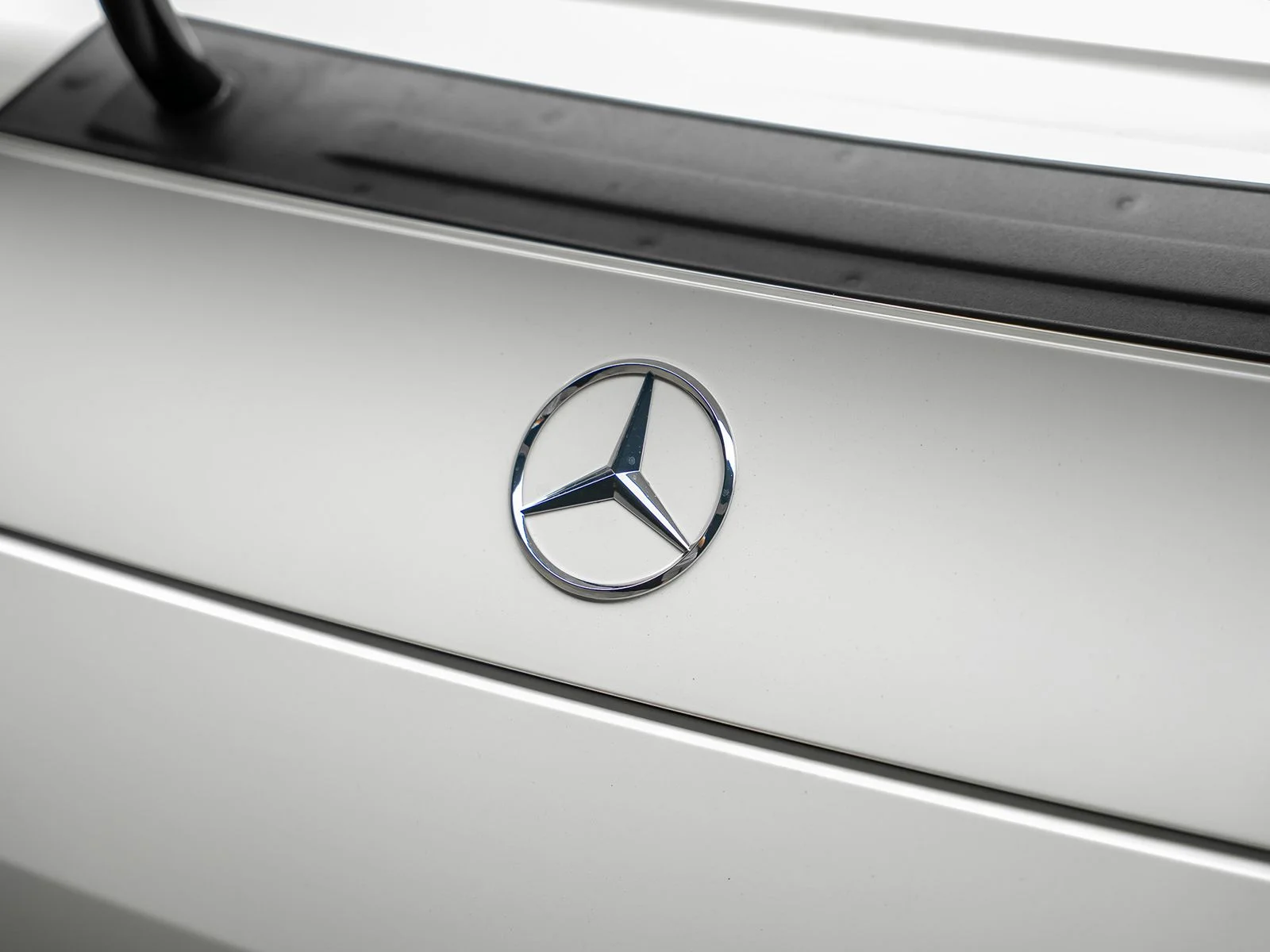Used 2020 White Mercedes-Benz Base image 21