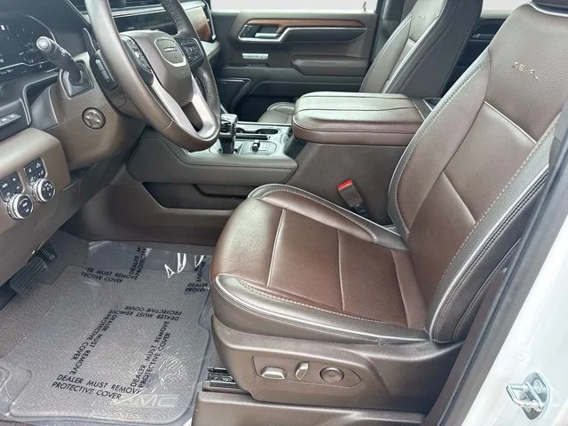 Used 2023 White GMC Denali image 14