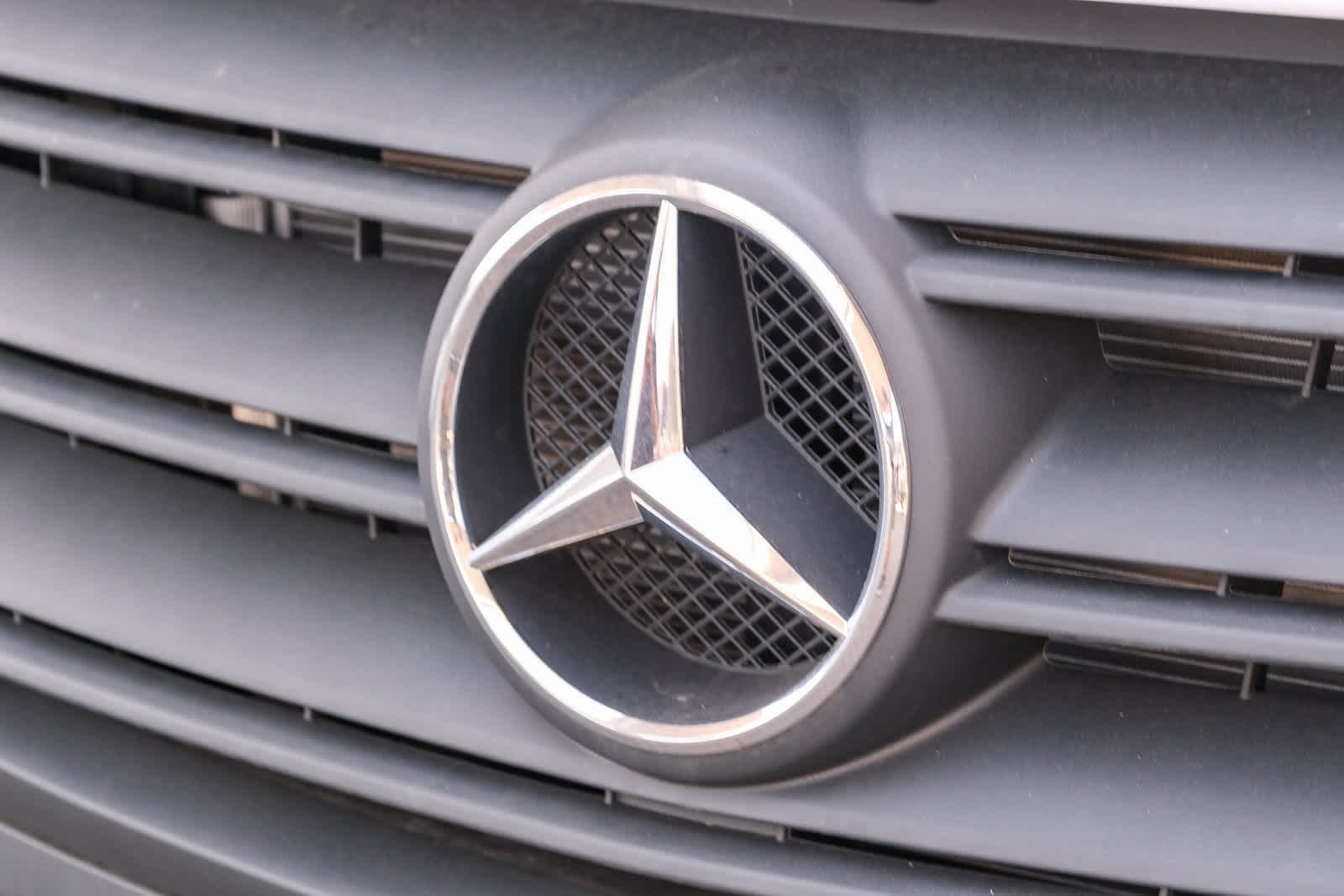 New 2026 Arctic+White Mercedes-Benz Cargo 144 WB  RWD 2.0L 4-Cylinder image 13