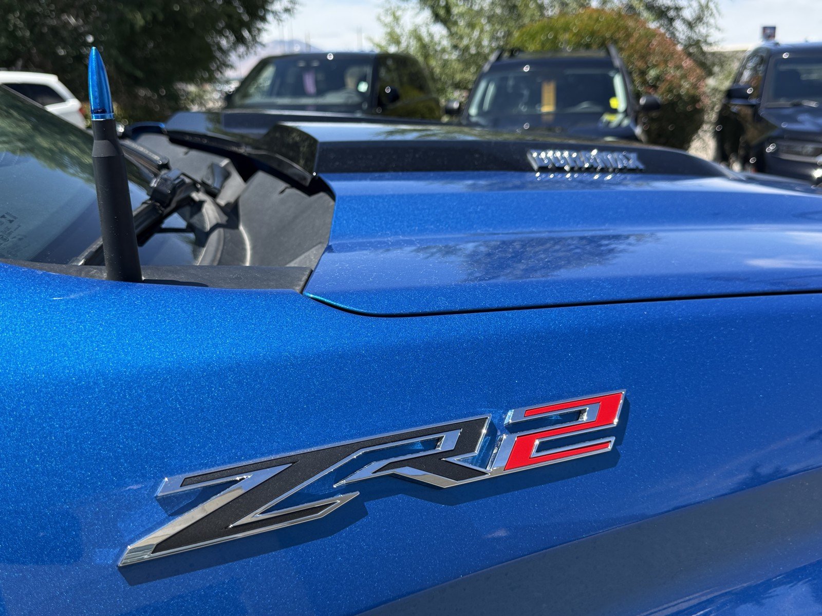 Used 2024 Blue Chevrolet ZR2 image 29