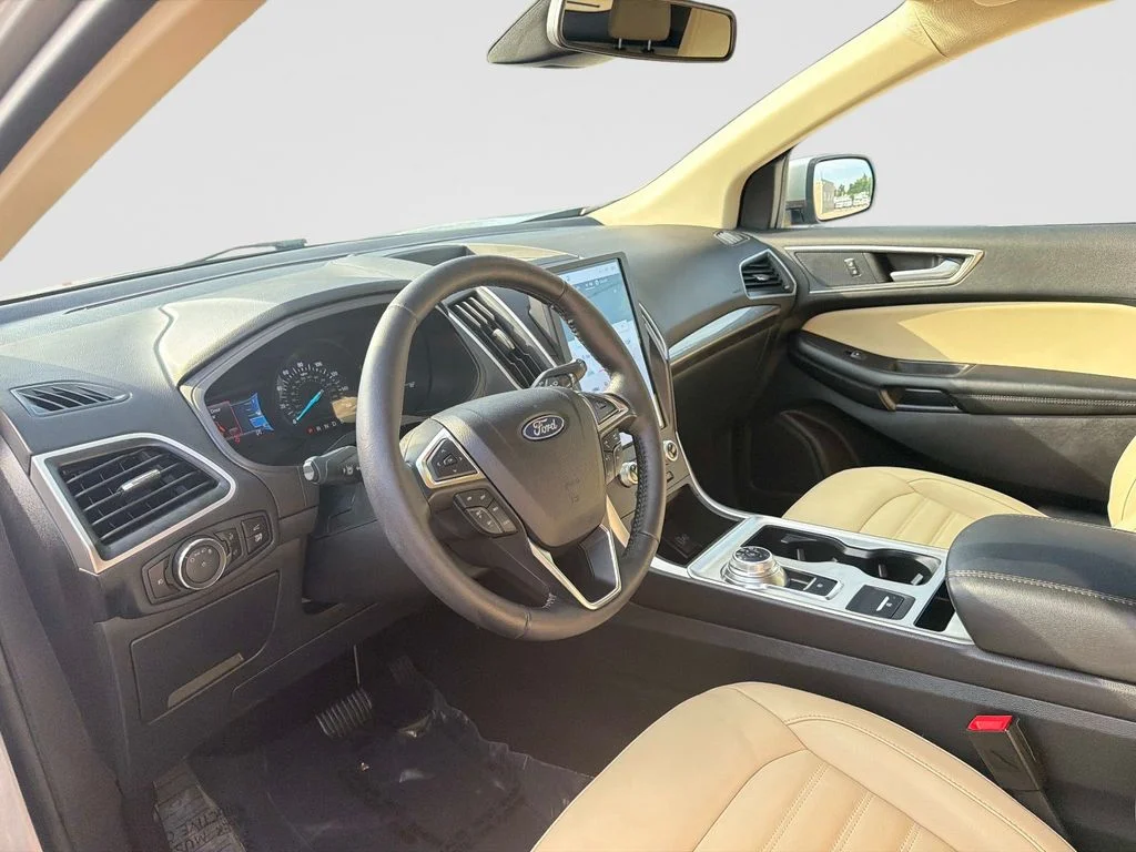 Used 2024 Iconic Silver Metallic Ford SEL image 22