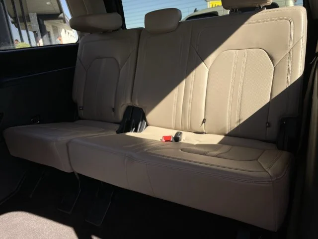 Used 2023 White Ford Limited image 24