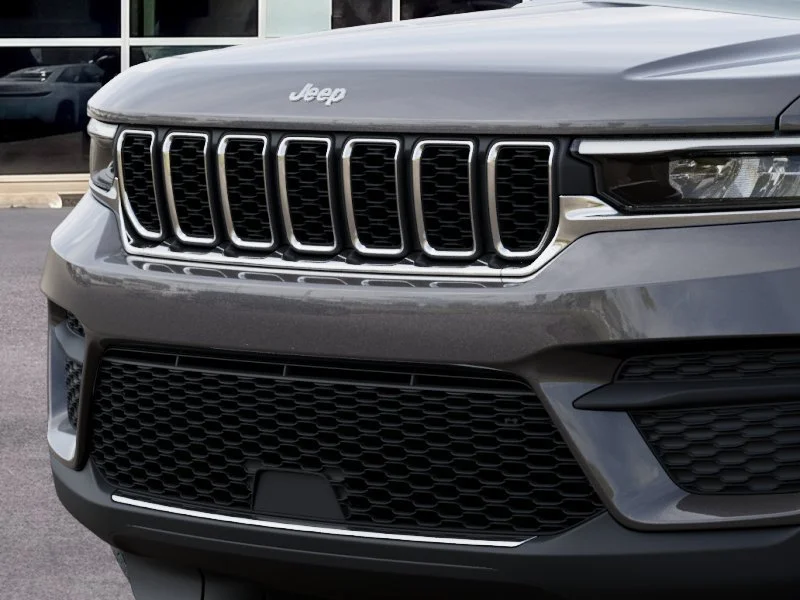 New 2026 Baltic Gray Metallic Clear-Coat Exterior Paint Jeep Laredo X image 13