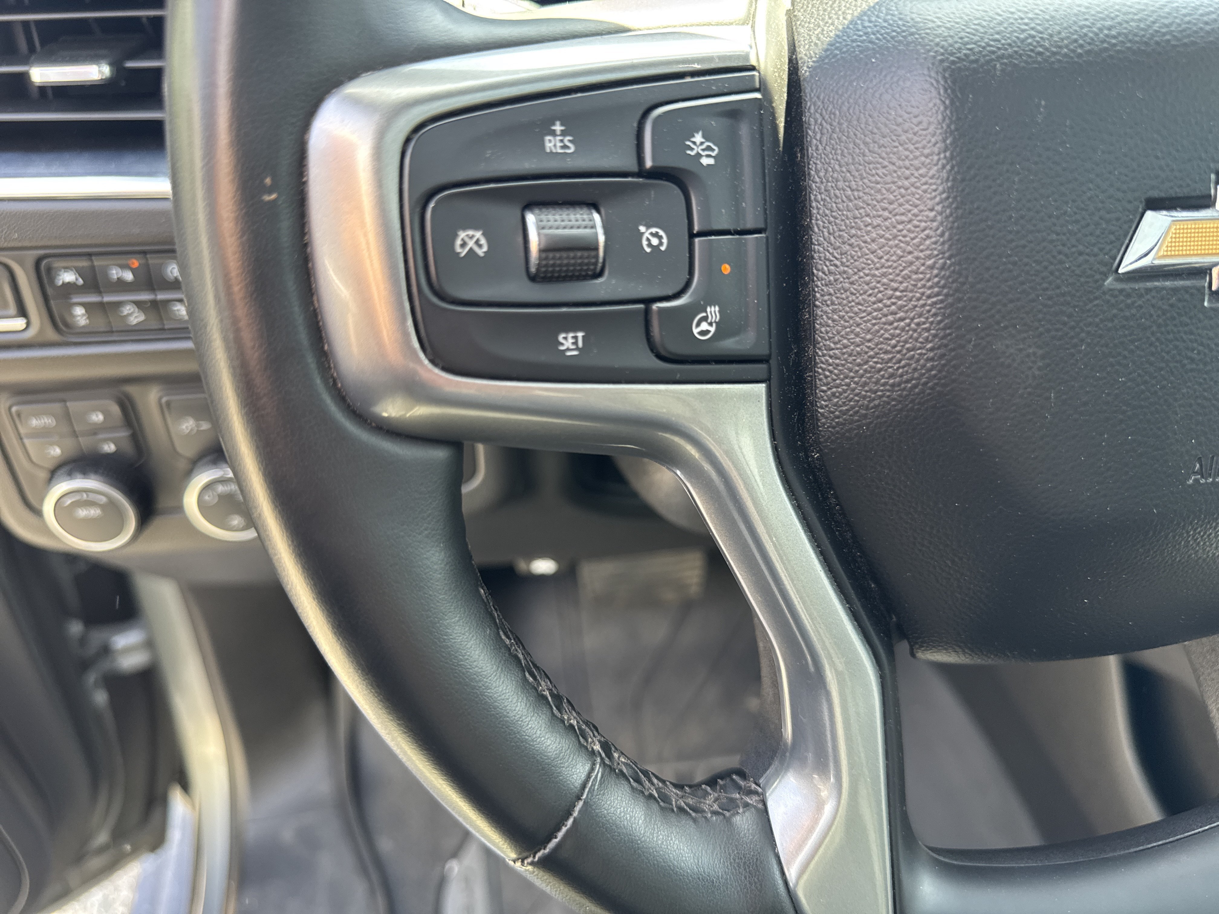 Used 2023 Sterling Gray Metallic Chevrolet Premier image 22