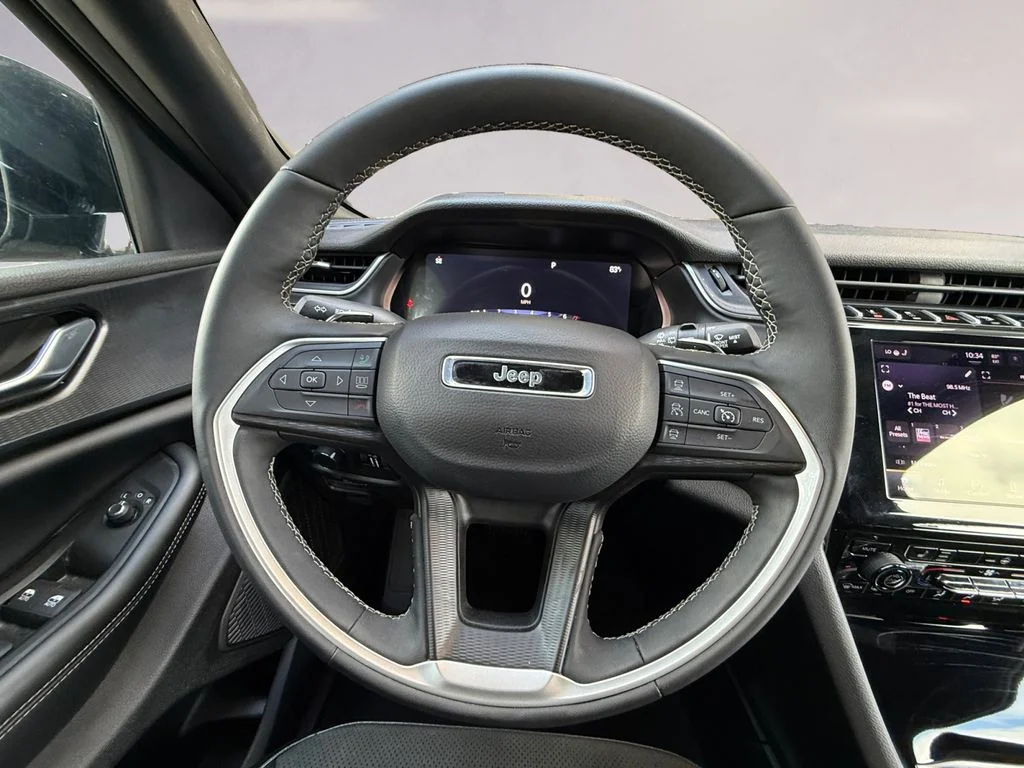 2025 Jeep Grand Cherokee Altitude - Photo 13