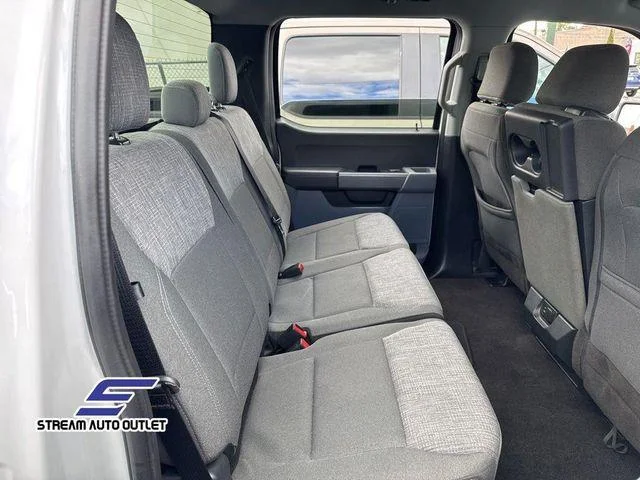 Used 2022 White Ford XLT image 22