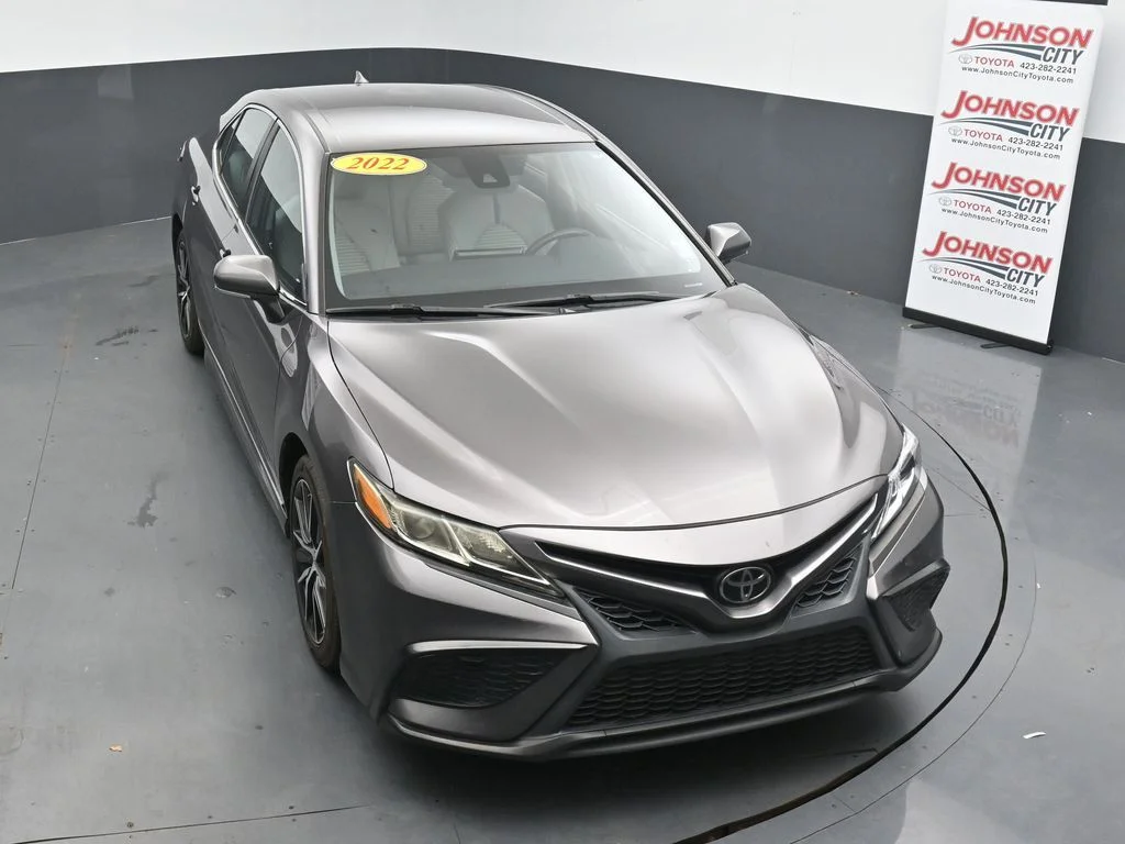 2022 Toyota Camry SE - Photo 25