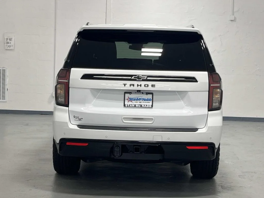 Used 2024 Summit White Chevrolet Z71 image 7