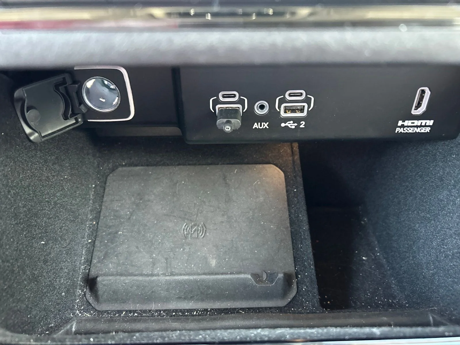 Used 2023 Bright White Clearcoat Jeep Series III image 32