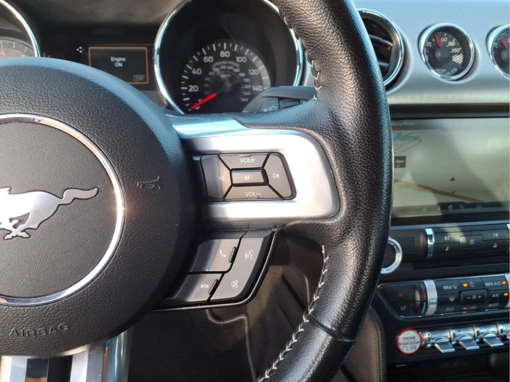 Used 2015 Black Ford GT Premium image 20