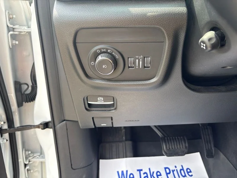 Certified Used 2021 White Jeep Summit image 32