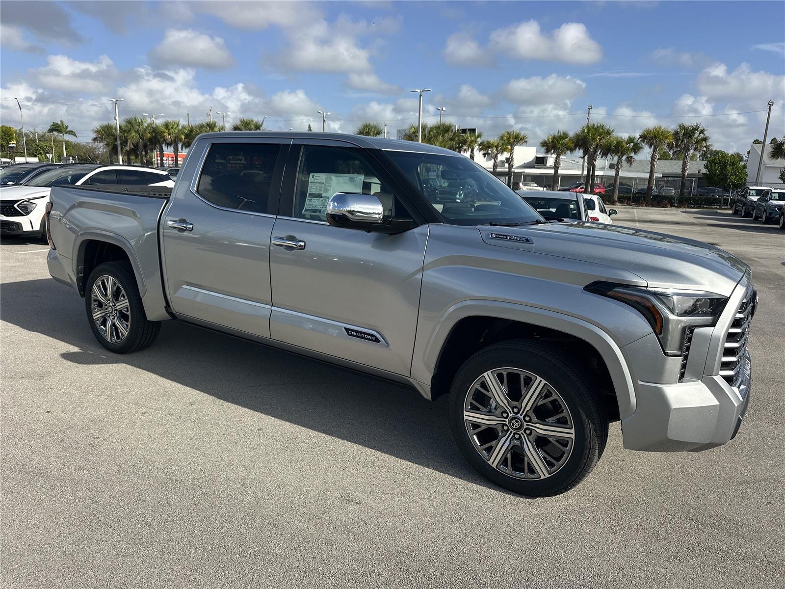 View vehicle photo 3