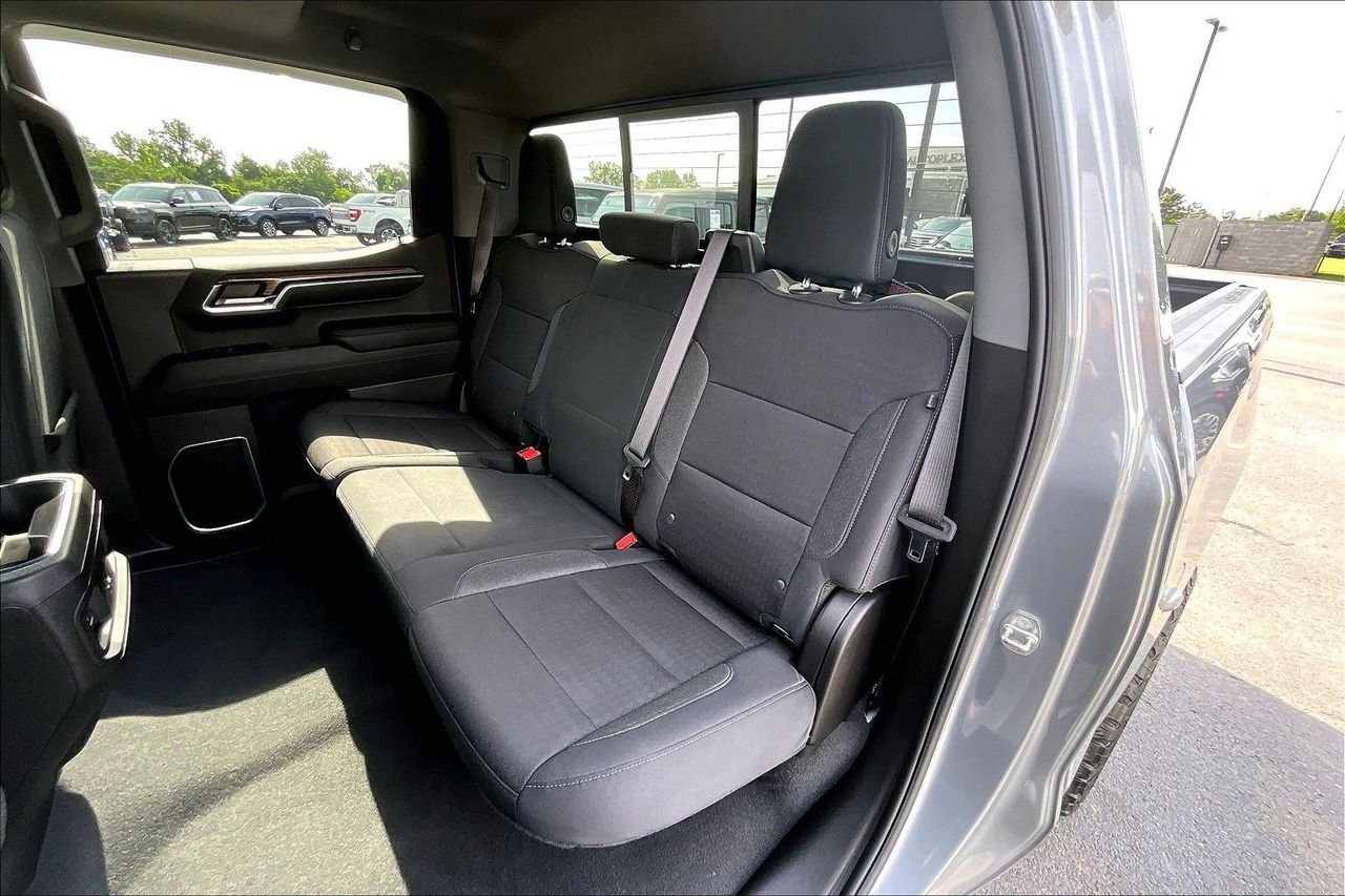 2024 Chevrolet Silverado 1500 RST - Photo 25