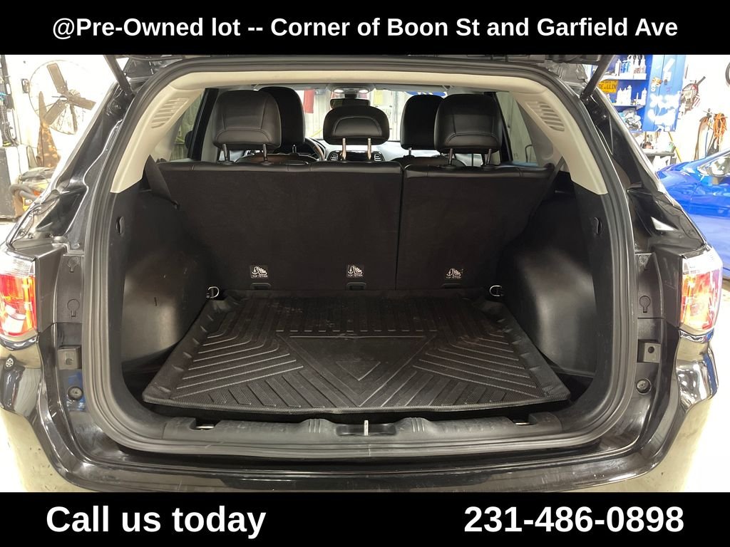 Used 2018 Black Jeep Limited image 28