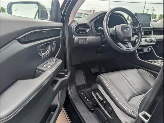 2023 Honda Pilot Elite - Photo 5