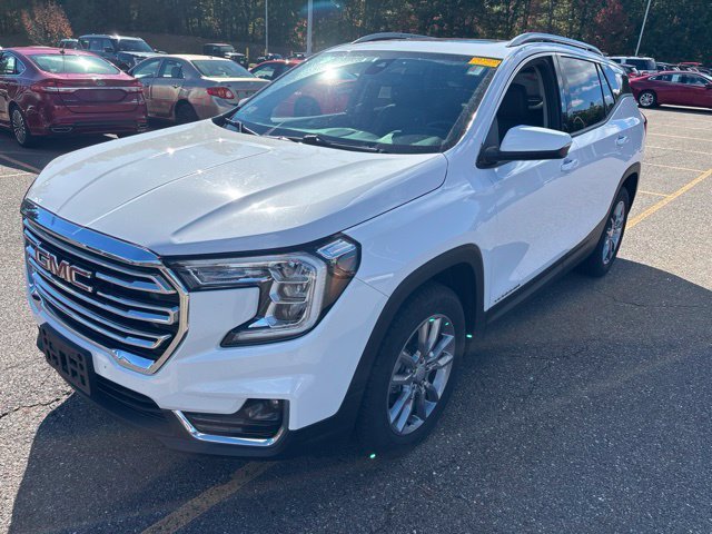 Used 2022 Summit White GMC SLT image 3