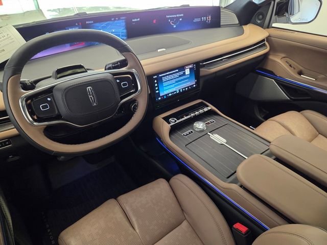 Used 2025 White Lincoln Black Label image 14