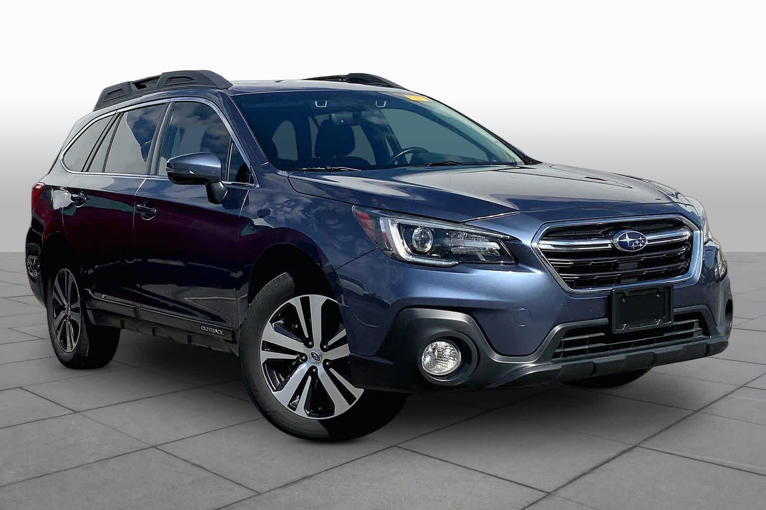 Used 2018 Twilight Blue Metallic Subaru Limited image 3
