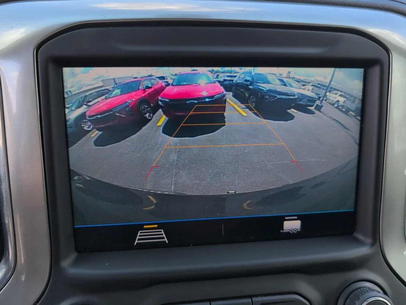 Used 2021 SHADOW GRAY METALLIC Chevrolet RST image 18