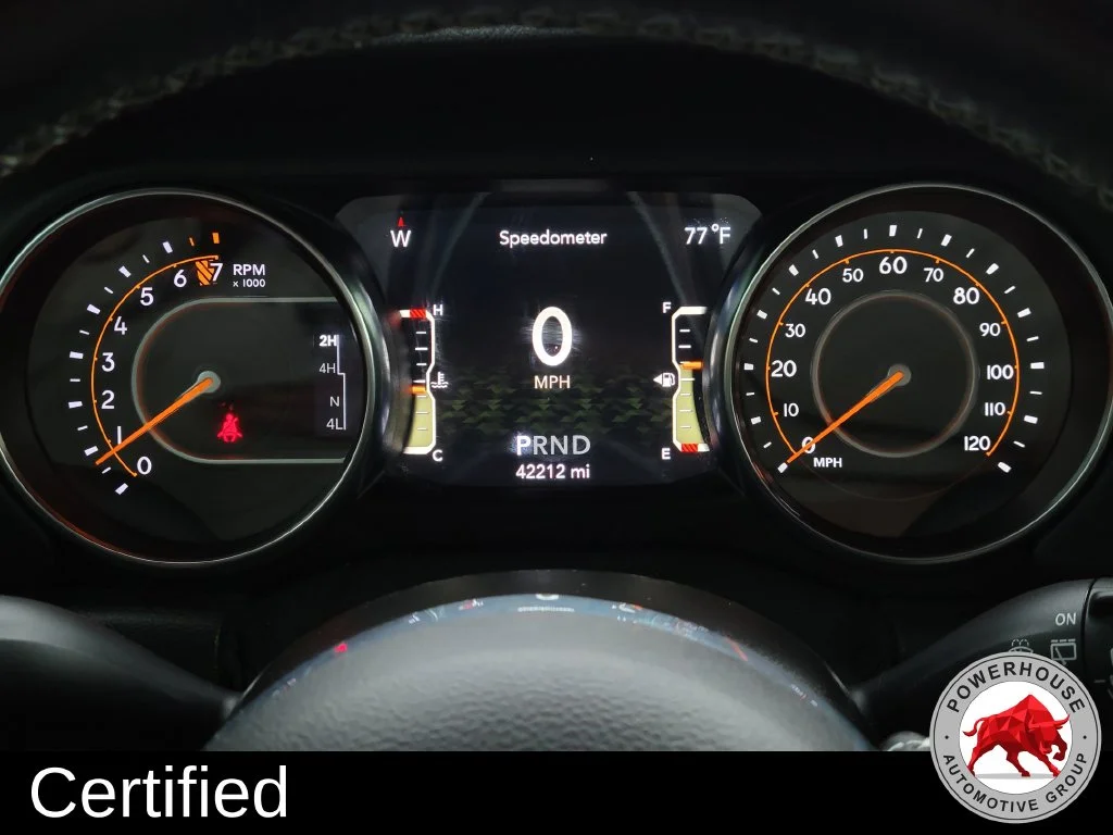 Used 2021 White Jeep Unlimited Sahara image 33