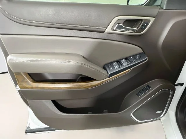Used 2019 White GMC Denali image 35