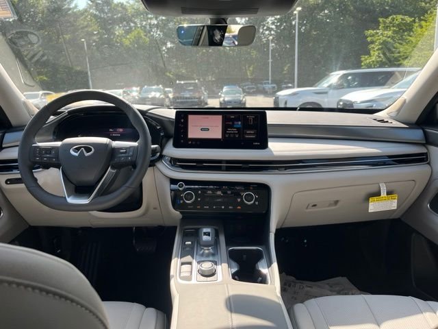 New 2027 White INFINITI Luxe AWD image 13
