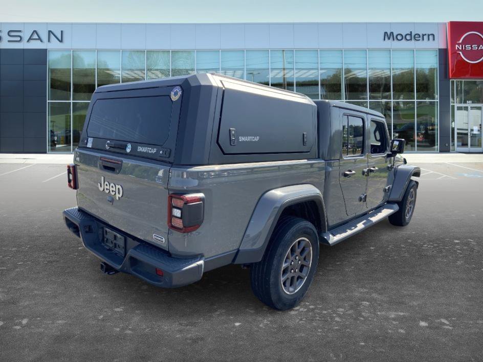 Used 2020 Sting-Gray Clearcoat Jeep Overland image 5