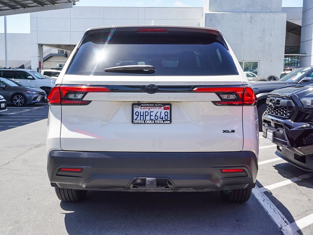 Used 2024 White Toyota XLE image 5