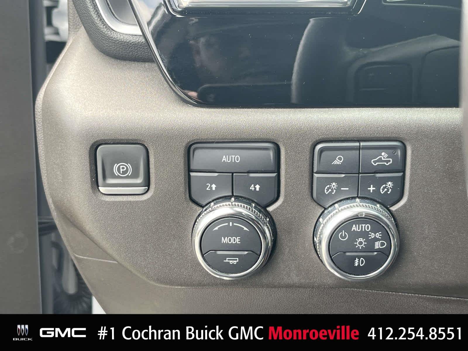 Used 2023 White Frost Tricoat GMC SLT image 35