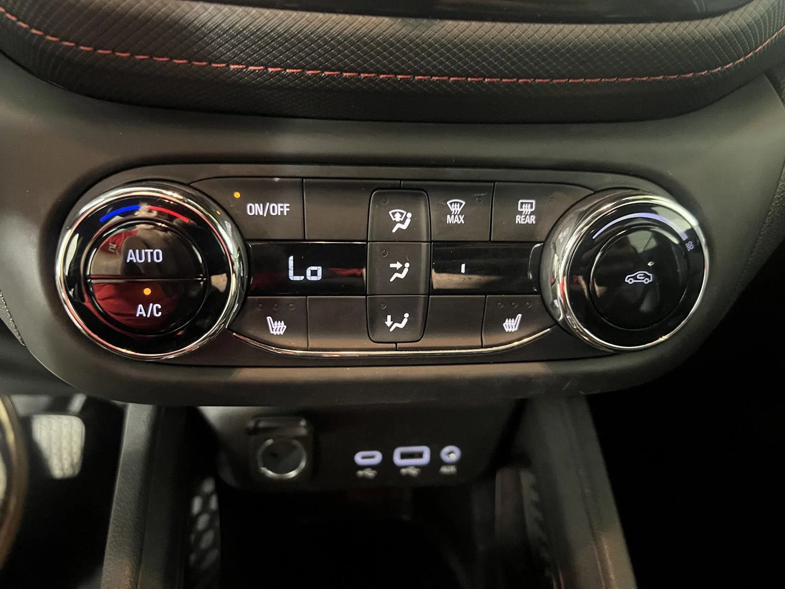 Used 2023 Summit White Chevrolet RS image 10