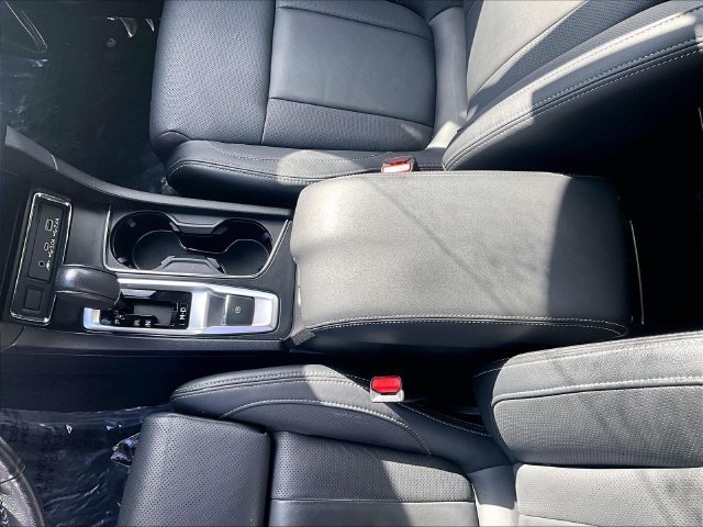Used 2023 Ice Silver Metallic Subaru Limited image 15