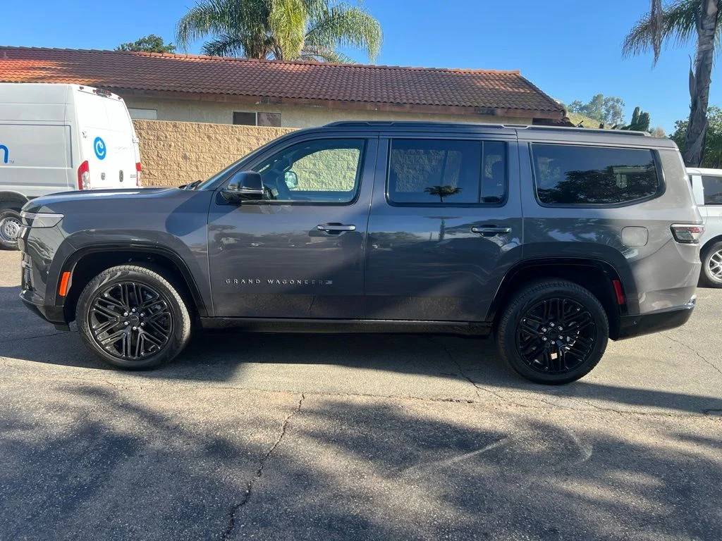 Certified Used 2026 Gray Jeep Limited Reserve Black Appearance Edition image 3