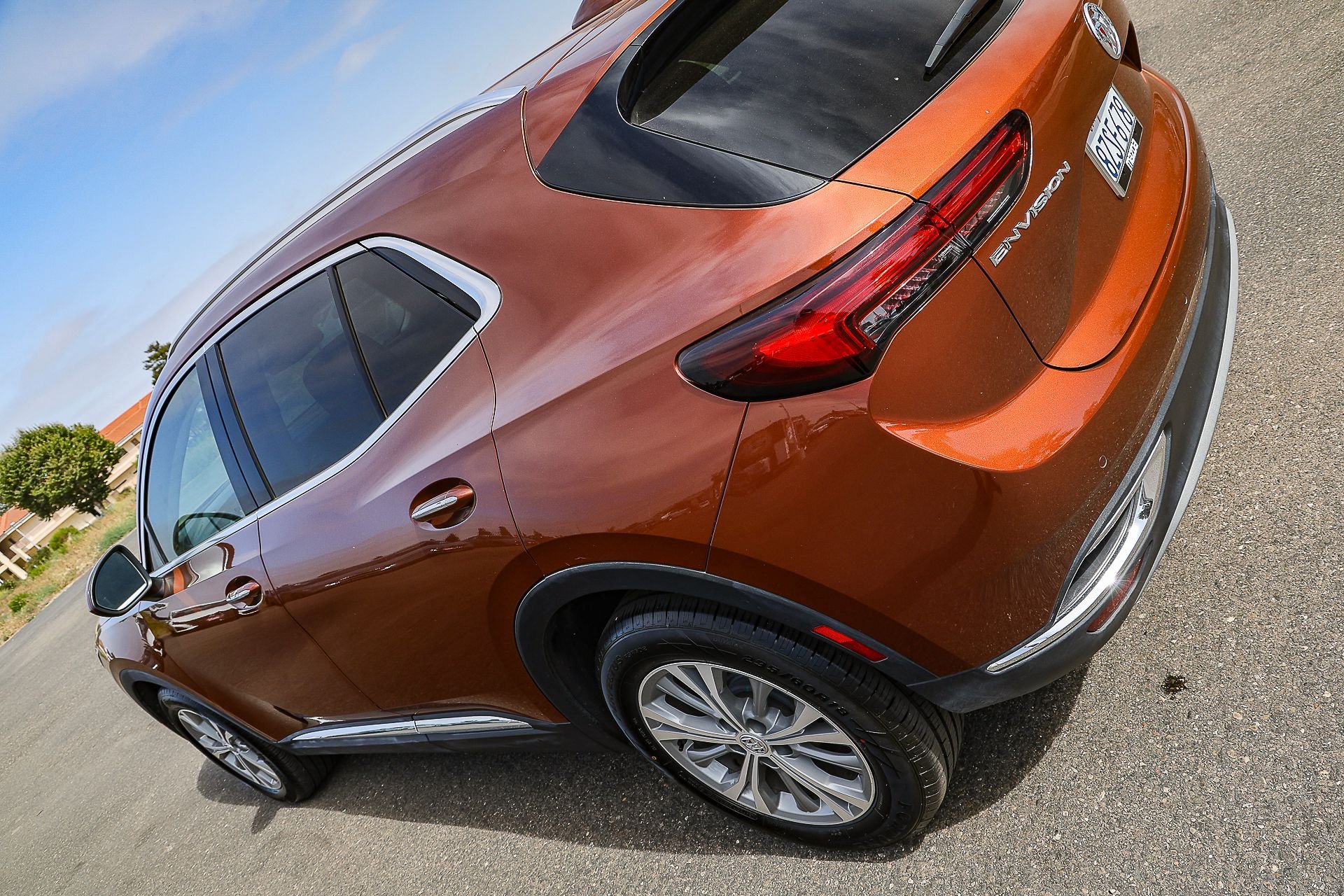Used 2022 Brown Buick Preferred image 8